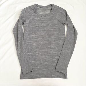 Lululemon swiftly speed long sleeve size 6 women’s black white stripe